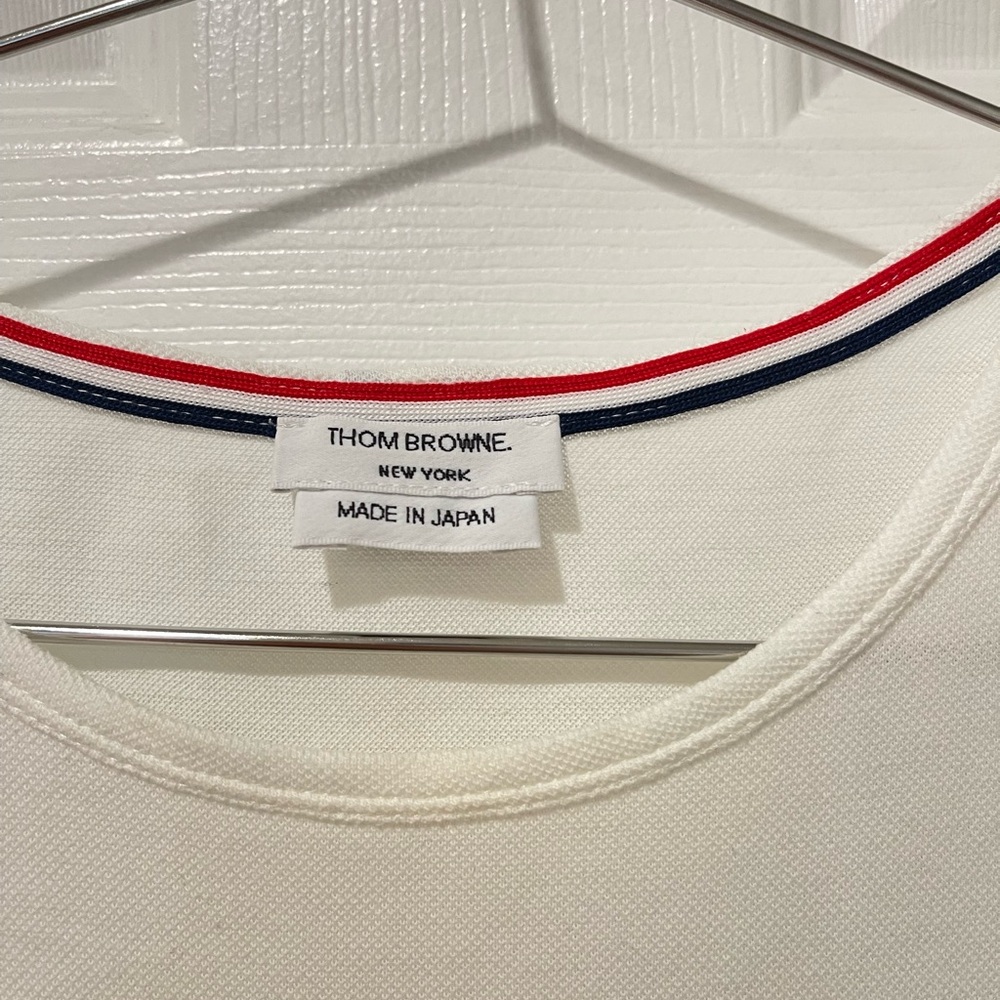 Thom Browne Ivory Tee with Tricolor Pocket - Picture 2 of 4